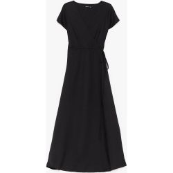 Womens Grande Taille - Dressing Gown Portefeuille Longue À Col V Appelle-Moi Élégance - Nasty Gal - Modalova