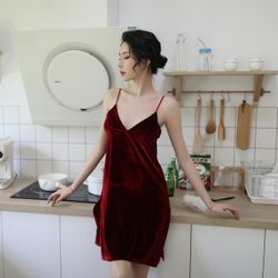 Velours d'or dames mignonne maison chemise de nuit Sexy Sling avec la poitrine Pad Pyjamas épicé Sexy Lingerie Passion Costume - Newchic - Modalova