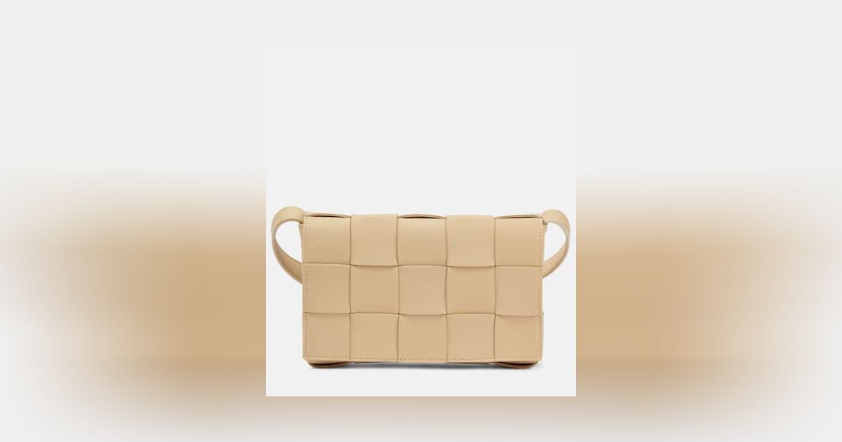 Sac Bandouli Re Cuir Bottega Veneta Luxe Beige Pour Femme Modalova