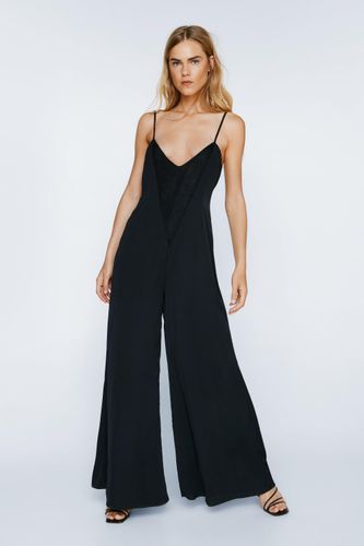 Combinaison Large Satinée À Bretelles - - 34 - Nasty Gal - Modalova