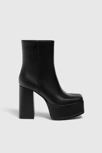 Bottines À Talon Plateforme Haute - Pull&Bear - Modalova