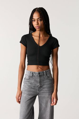 T-Shirt Court Col En V - Pull&Bear - Modalova