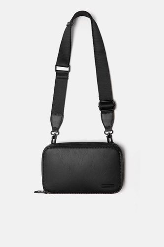 Pochette De Téléphone Horizontale - Pull&Bear - Modalova