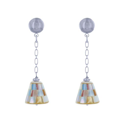 Boucles d'Oreilles Clous Laiton Chainette et Cône en Nacre Face - LES POULETTES BIJOUX - Modalova