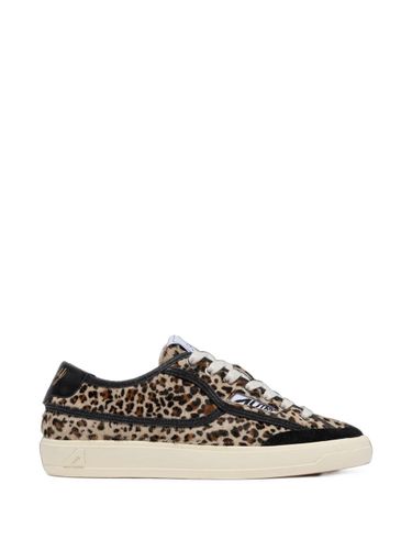 Windscape Low Sneakers - AUTRY WINDSCAPE - Modalova