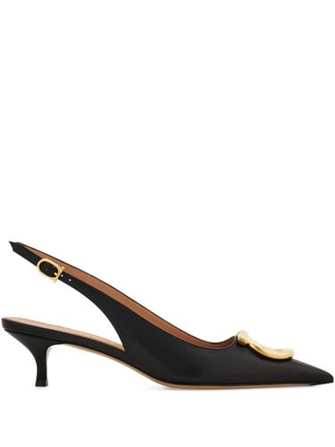 Gancini Leather Slingback Pumps - Ferragamo - Modalova