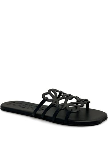Loewe Petal Anagram Leather Sandals - Loewe - Modalova