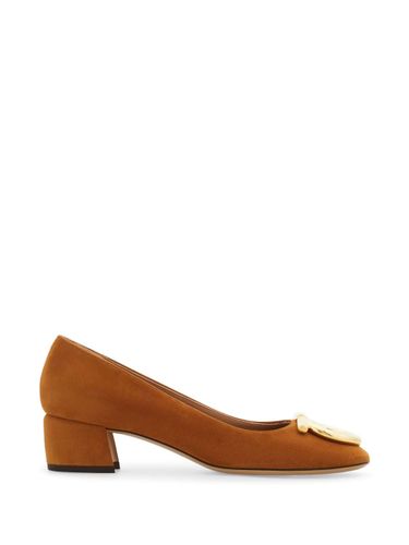 Ferragamo Suede Leather Pumps - Ferragamo - Modalova