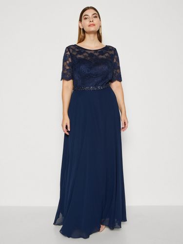 Robe de soirée pour mère de la mariée col bijou manches courtes ligne a robes d\'invitées de mariage en dentelle - milanoo.com - Modalova