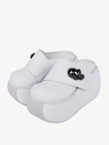 Sandales gothiques Lolita avec détails en métal bout rond squelette en cuir PU chaussures d\'été blanches Lolita - milanoo.com - Modalova