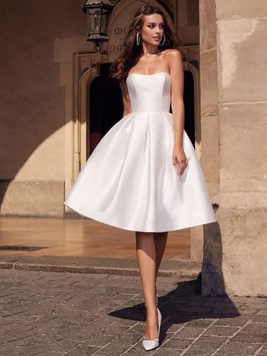 Avec robe de cocktail élégante courte en tissu satiné à col en cœur - milanoo.com - Modalova