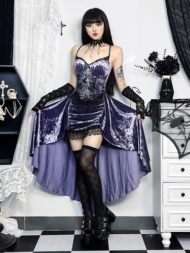 Halloween Robe gothique pour femme en dentelle violette tunique gothique en velours robe Hemlibe haute et basse - milanoo.com - Modalova