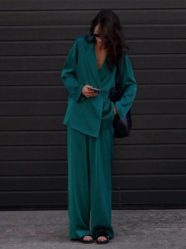 Ensemble deux pièces en satin blazer et pantalon collection printemps 2026 - milanoo.com - Modalova