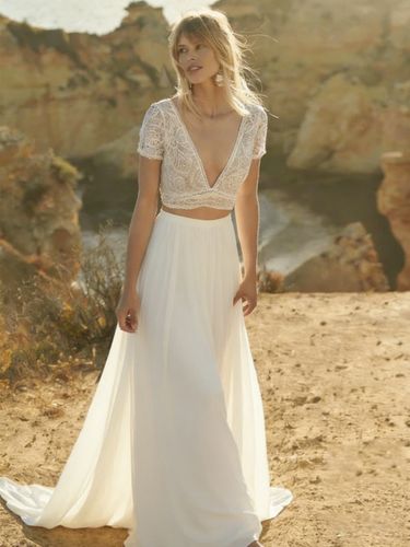 Robe de mariée deux pièces style bohème en mousseline col V coupe trapèze avec traîne boutons fonctionnels manches courtes et longues - milanoo.com - Modalova