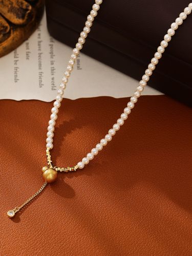 Collier élégant en perles fines orné d'un pendentif boule dorée et d'un pompon en zircon scintillant - milanoo.com - Modalova