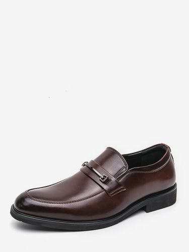 Mocassins marron bout rond détails métalliques chaussures décontractées à enfiler - milanoo.com - Modalova