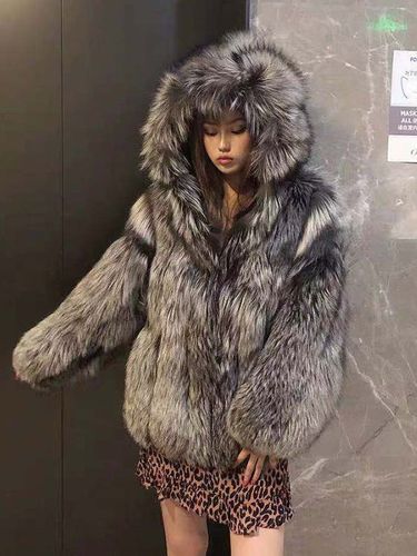 Manteau en fausse fourrure argentée à capuche et manches longues veste chaude d'hiver - milanoo.com - Modalova