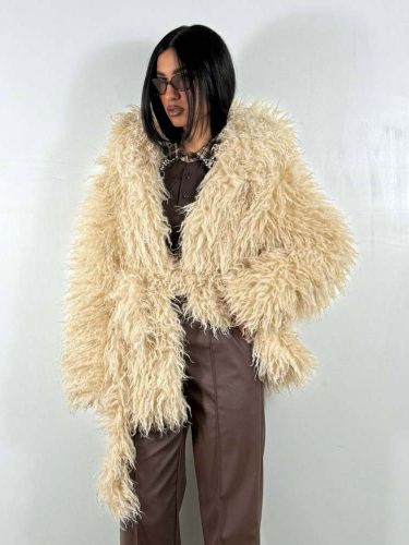 Manteau en fausse fourrure bouclée à capuche col châle et ceinture manches longues - milanoo.com - Modalova
