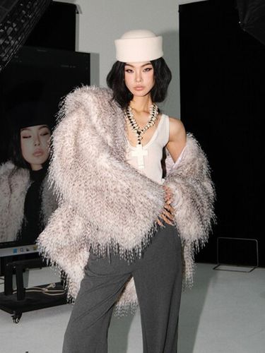 Manteau court en fausse fourrure à revers en fausse fourrure de renard ouvert sur le devant et manches longues - milanoo.com - Modalova