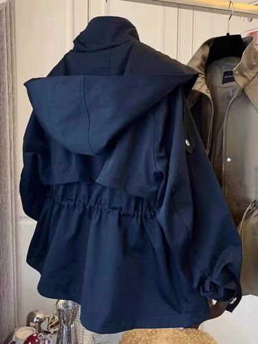 Veste à capuche taille élastiquée avec cordon de serrage coupe ample poches cargo style trench-coat décontracté - milanoo.com - Modalova