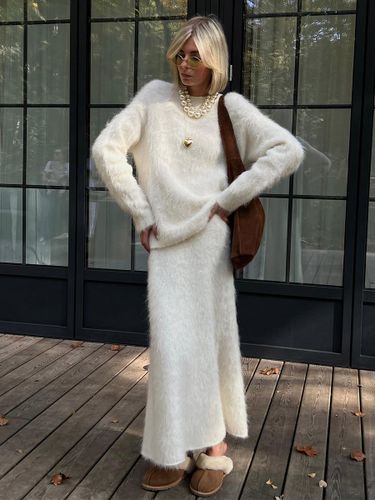 Ensemble deux pièces en maille duveteuse : pull à manches longues et jupe midi - milanoo.com - Modalova