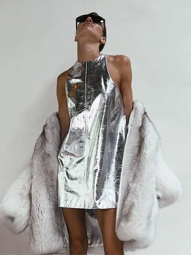 Robe courte ée métallisée sans manches col halter robe de soirée brillante - milanoo.com - Modalova