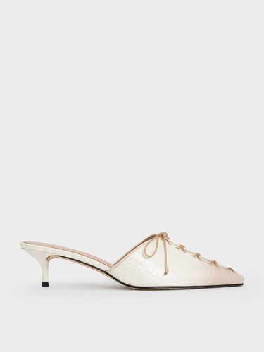 Charles & Keith - Mules à effet croco à lacets et talon de chaton - Charles & Keith - Modalova