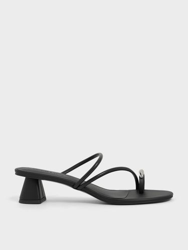 Charles & Keith - Sandales à talon à boucle d'orteil et lanières avec détail métallique - Charles & Keith - Modalova