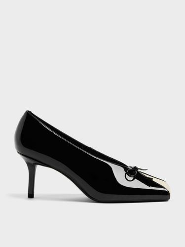 Escarpins vernis à nœud et empiècements contrastants - Charles & Keith - Modalova