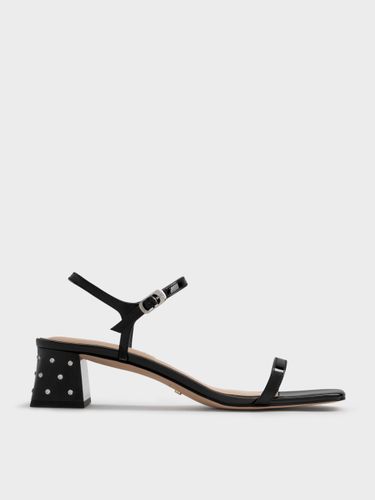 Sandales en cuir verni ornée de strass Emmaline - Charles & Keith - Modalova
