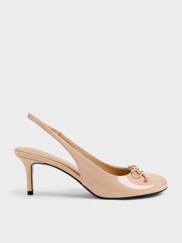 Escarpins slingback asymétriques vernis Imani - Charles & Keith - Modalova