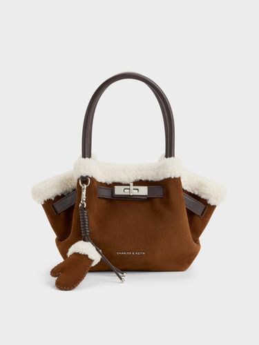 Mini cabas à bordures imitation fourrure Cosima - Charles & Keith - Modalova