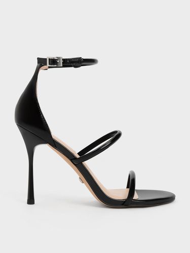 Charles & Keith - Sandales en cuir verni à talon et triple bride - Charles & Keith - Modalova