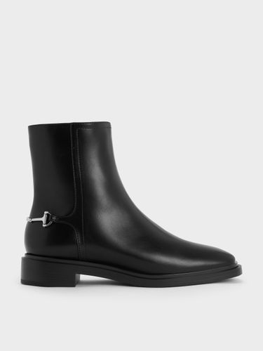 Charles & Keith - Bottines Erinna à fermeture éclair latérale et accents métalliques - Charles & Keith - Modalova