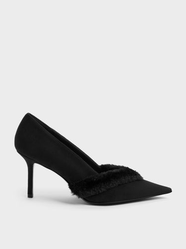 Escarpins Bout Pointu Bordés de Fourrure en Suédine Synthétique Emila - Charles & Keith - Modalova