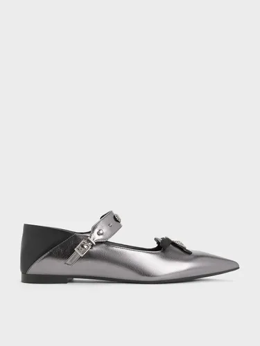Charles & Keith - Mary Jane cloutées à bout pointu et ornées d'un cœur - Charles & Keith - Modalova