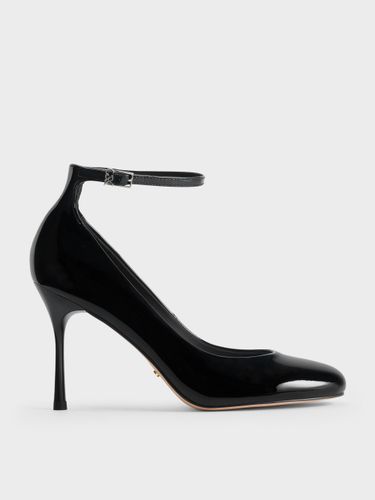 Charles & Keith - Escarpins à talon aiguille en cuir verni à bride de cheville Aretha - Charles & Keith - Modalova