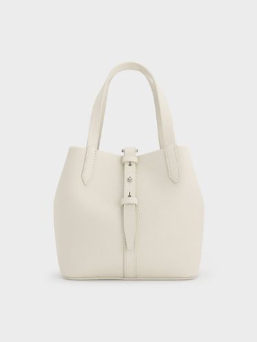 Charles & Keith - Sac seau en cuir recyclé à double poignée Beryl - Charles & Keith - Modalova