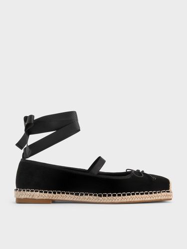 Charles & Keith - Espadrilles plates à lacets en suédine Bernadine - Charles & Keith - Modalova