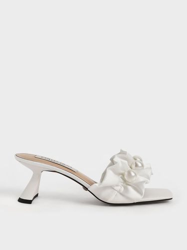 Charles & Keith - Mules en satin avec ornement perles Blythe - Charles & Keith - Modalova