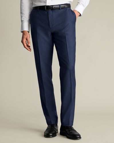 Pantalon De Costume En Sergé Naturellement Extensible – par - Charles Tyrwhitt - Modalova