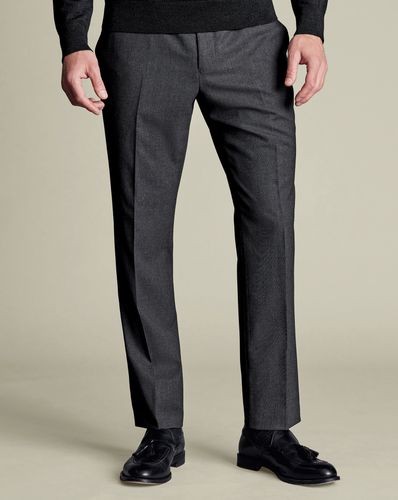 Pantalon De Costume En Sergé Naturellement Extensible - Gris Anthracite en par - Charles Tyrwhitt - Modalova