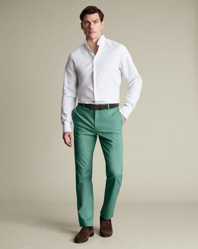 Chino Ultimate Sans Repassage – Vert Moyen en par - Charles Tyrwhitt - Modalova