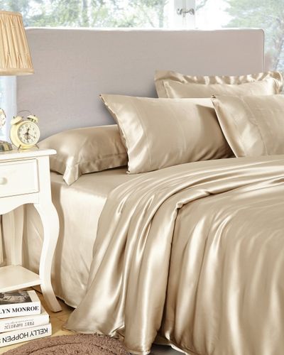 LILYSILK Parure De Lit En Soie Sans Couture Plus De Luxe 100 Soie Profitez Du Toucher Doux Et Lisse De La Soie 200x200cm+140x190x30cm+65x65cm - LILYSILK - Modalova