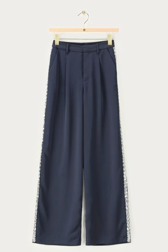 Pantalon large aspect satin avec bandes pailletées | - My jewellery - Modalova