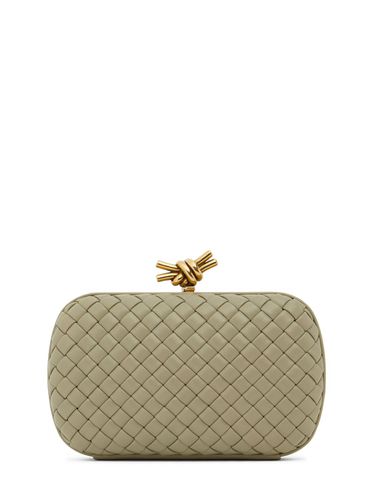 Pochette En Cuir Knot - BOTTEGA VENETA - Modalova