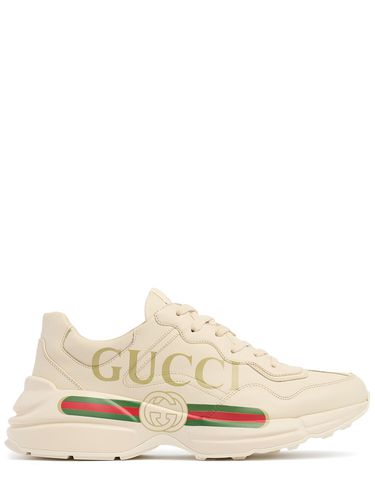 Sneakers En Cuir Imprimé Rhyton - GUCCI - Modalova