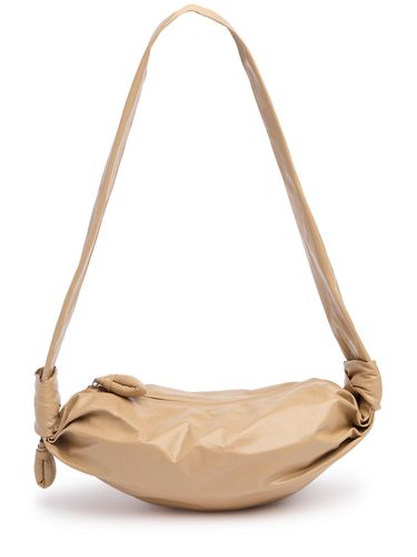 Petit Sac En Cuir Soft Croissant - LEMAIRE - Modalova