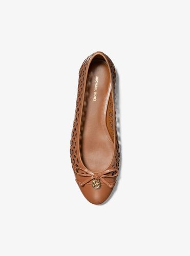 MK Ballerine Piper Flex en cuir à logo perforé - Michael Kors - MICHAEL Michael Kors - Modalova