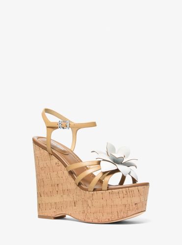 MK Sandale Jacie en cuir à décoration florale et à semelle compensée - Michael Kors - MICHAEL Michael Kors - Modalova